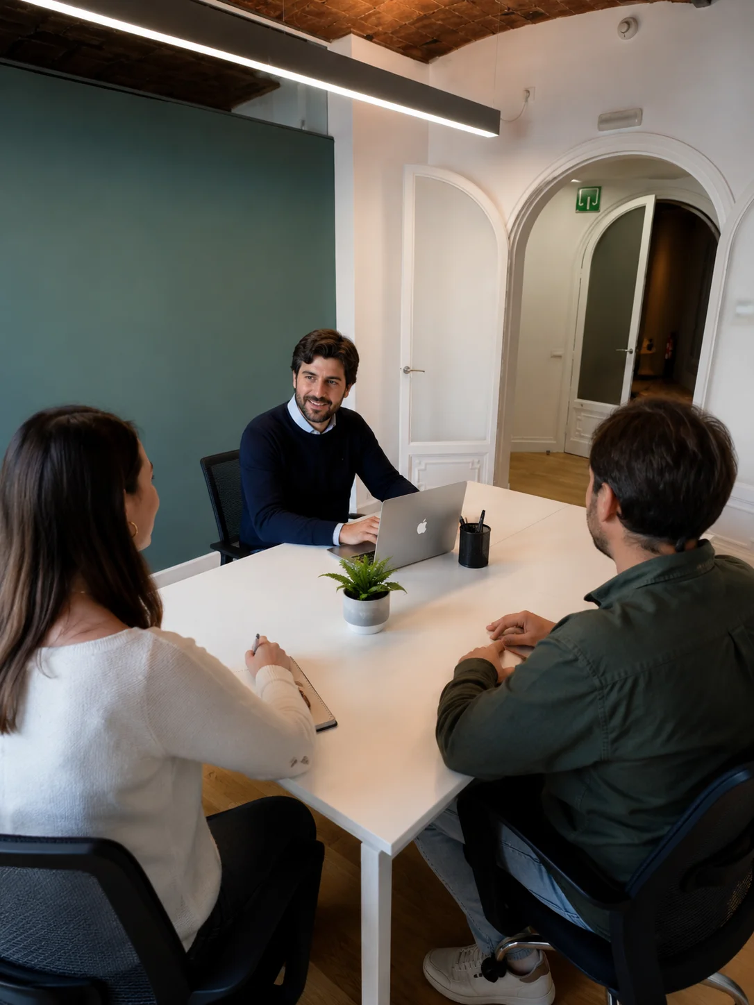 Sala para 3 personas